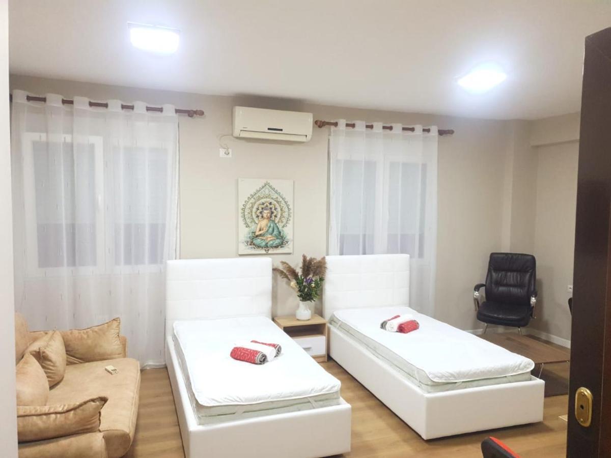 Lovely Apartment On Tirana City Center Exterior photo